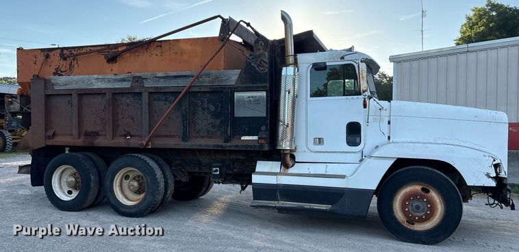 image for item DY0839 1990 Freightliner USF-1E dump truck