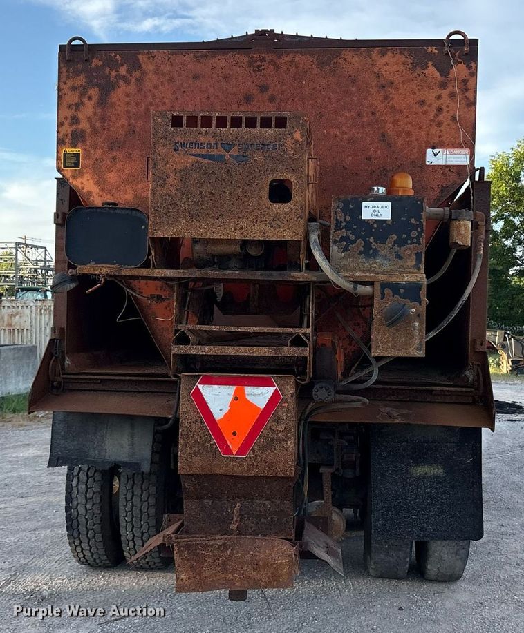 image for item DY0839 1990 Freightliner USF-1E dump truck