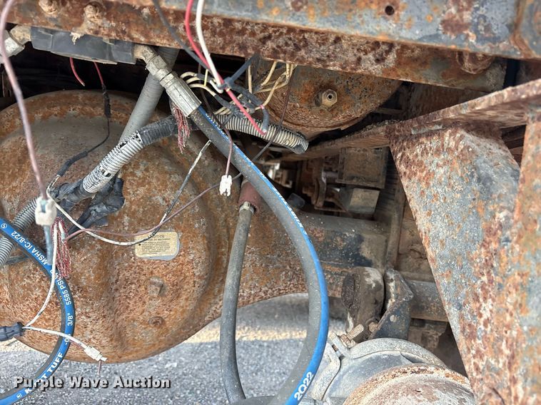 image for item DY0839 1990 Freightliner USF-1E dump truck