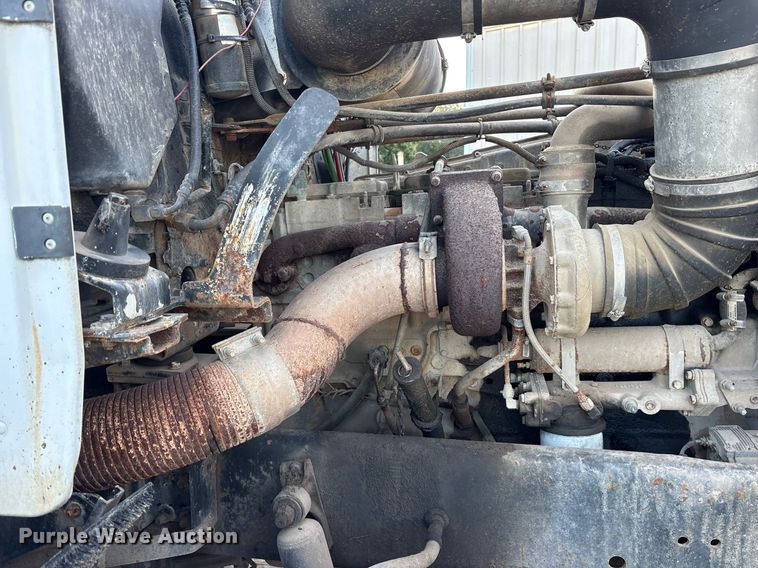 image for item DY0839 1990 Freightliner USF-1E dump truck