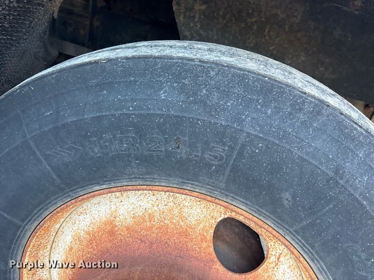 image for item DY0839 1990 Freightliner USF-1E dump truck