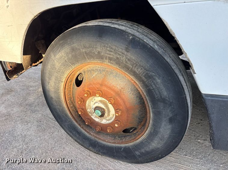 image for item DY0839 1990 Freightliner USF-1E dump truck