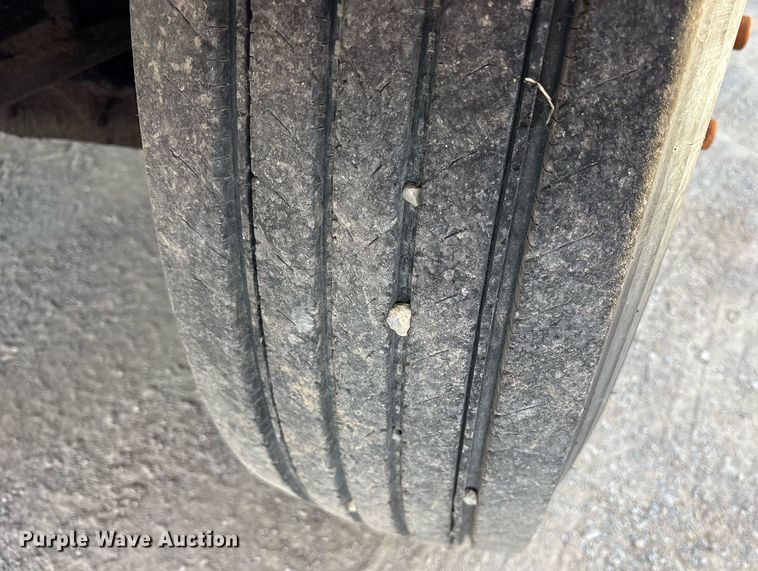 image for item DY0839 1990 Freightliner USF-1E dump truck