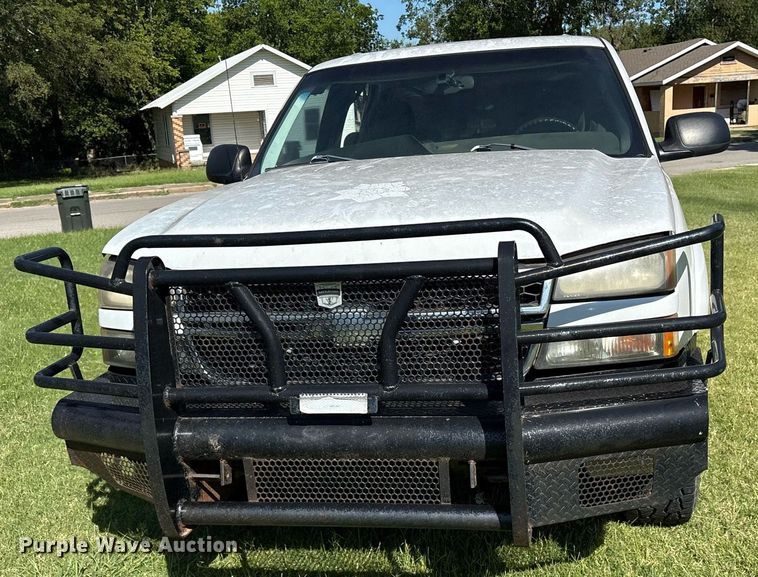 image for item DY0841 2006 Chevrolet Silverado 1500 Crew Cab pickup truck