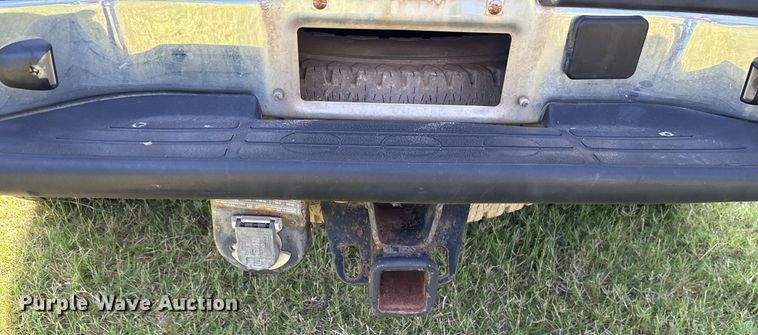 image for item DY0841 2006 Chevrolet Silverado 1500 Crew Cab pickup truck