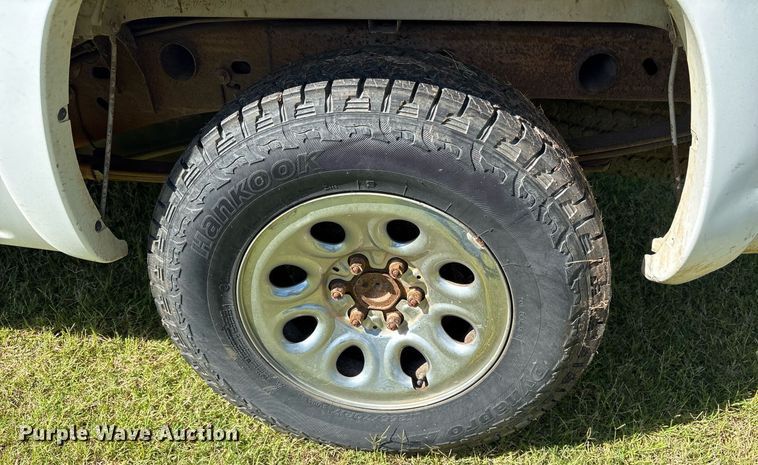 image for item DY0841 2006 Chevrolet Silverado 1500 Crew Cab pickup truck