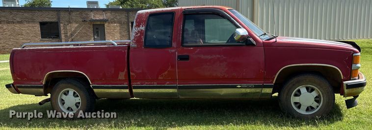image for item DY0842 1994 Chevrolet C1500 Ext. Cab pickup truck