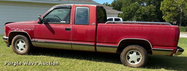image for item DY0842 1994 Chevrolet C1500 Ext. Cab pickup truck