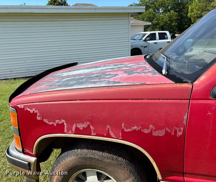 image for item DY0842 1994 Chevrolet C1500 Ext. Cab pickup truck