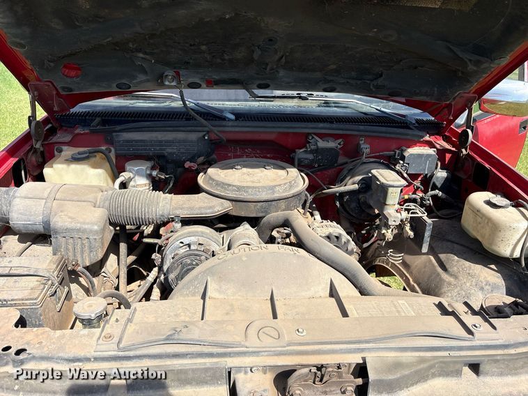 image for item DY0842 1994 Chevrolet C1500 Ext. Cab pickup truck