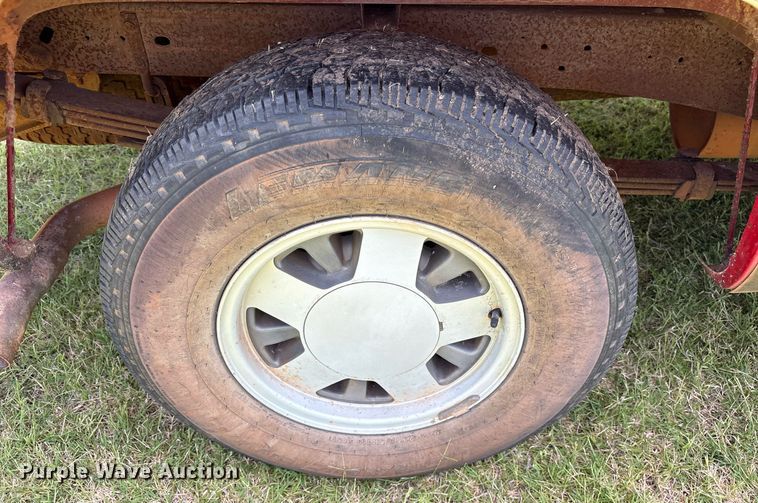 image for item DY0842 1994 Chevrolet C1500 Ext. Cab pickup truck