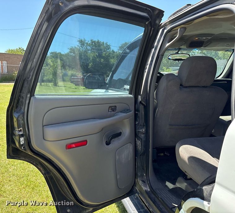 image for item DY0845 2005 Chevrolet Tahoe SUV