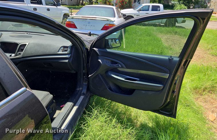 image for item DY0847 2014 Chevrolet Caprice Police 