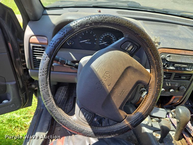 image for item DY0848 1999 Jeep Grand Cherokee SUV