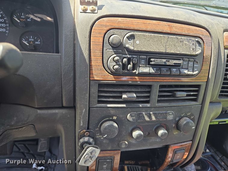 image for item DY0848 1999 Jeep Grand Cherokee SUV