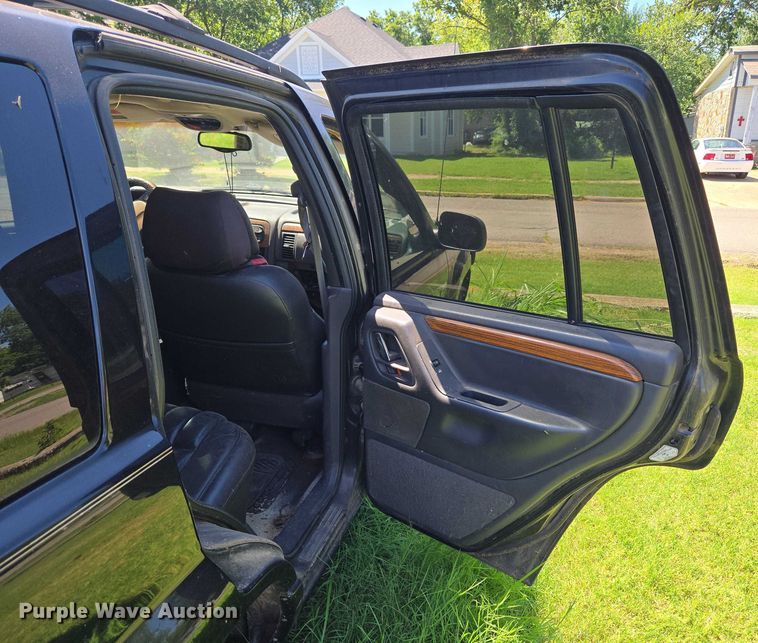 image for item DY0848 1999 Jeep Grand Cherokee SUV