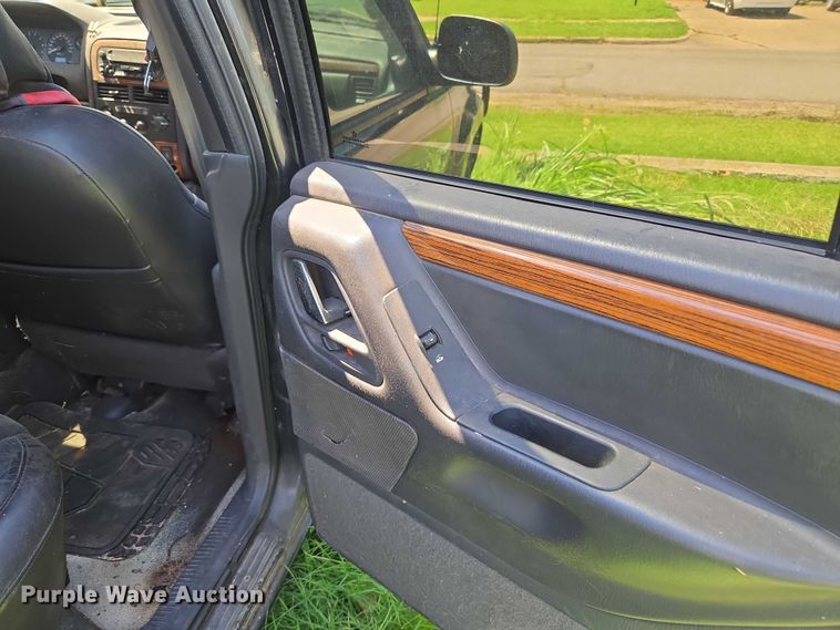 image for item DY0848 1999 Jeep Grand Cherokee SUV