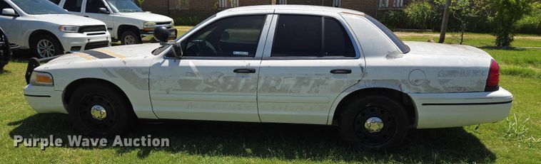 image for item DY0849 2008 Ford Crown Victoria Police Interceptor 