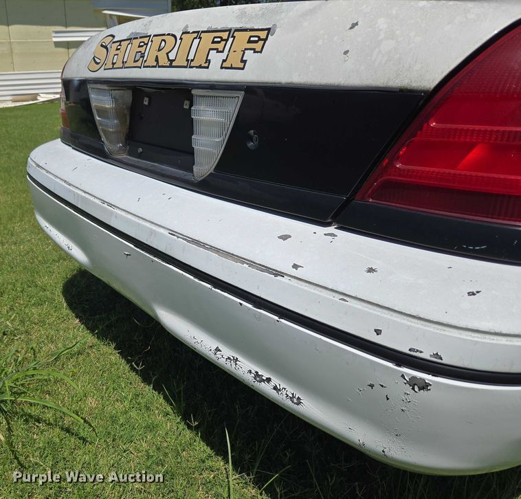 image for item DY0849 2008 Ford Crown Victoria Police Interceptor 