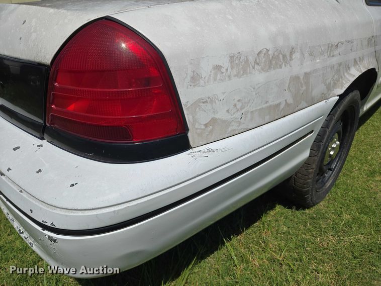 image for item DY0849 2008 Ford Crown Victoria Police Interceptor 
