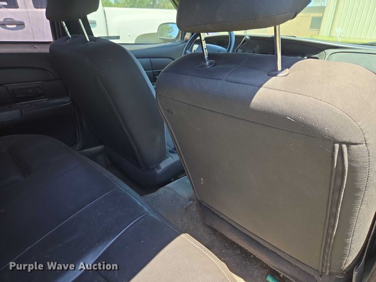 image for item DY0849 2008 Ford Crown Victoria Police Interceptor 