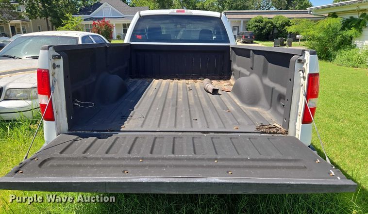 image for item DY0850 2006 Ford F150 pickup truck