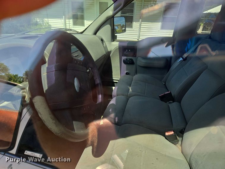 image for item DY0850 2006 Ford F150 pickup truck