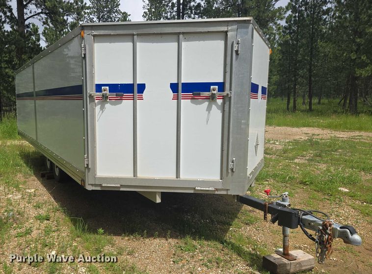 image for item DY0978 2004 H&S ENC-V8620A enclosed snowmobile trailer