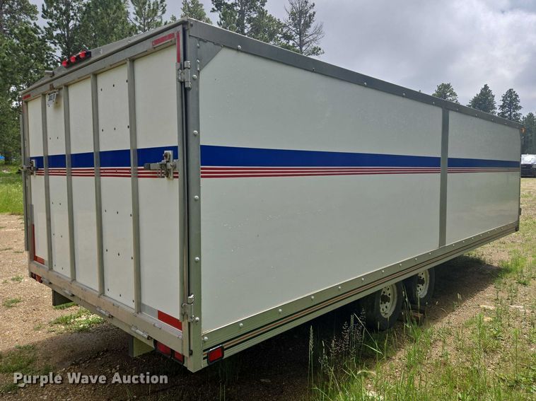 image for item DY0978 2004 H&S ENC-V8620A enclosed snowmobile trailer