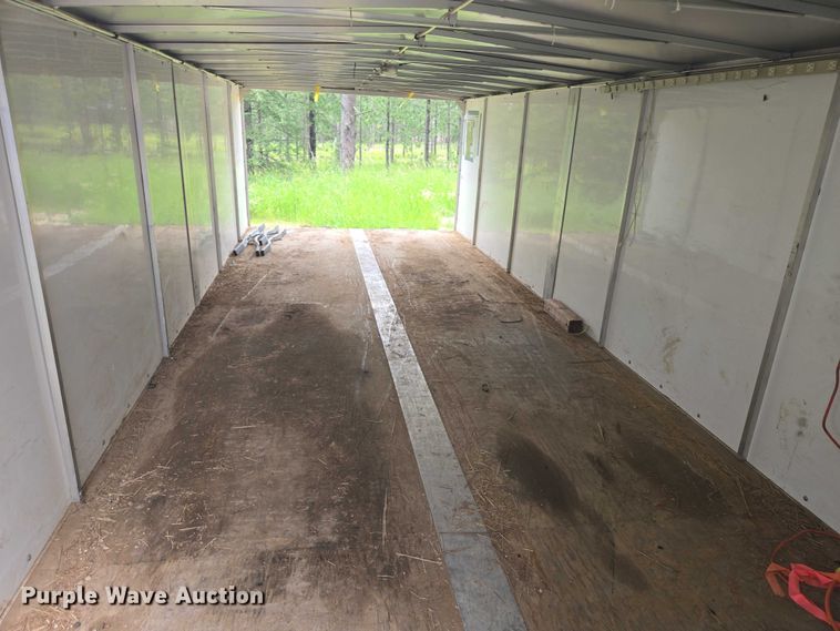 image for item DY0978 2004 H&S ENC-V8620A enclosed snowmobile trailer