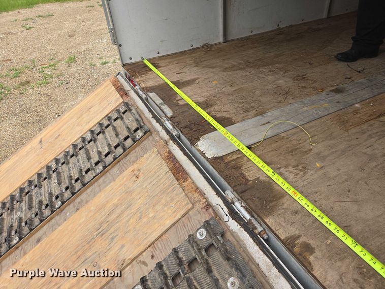 image for item DY0978 2004 H&S ENC-V8620A enclosed snowmobile trailer