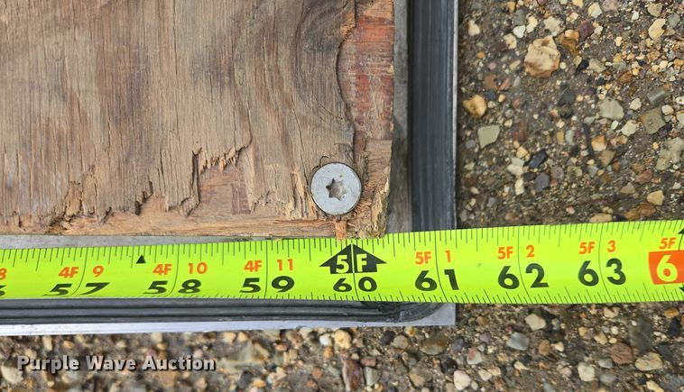 image for item DY0978 2004 H&S ENC-V8620A enclosed snowmobile trailer