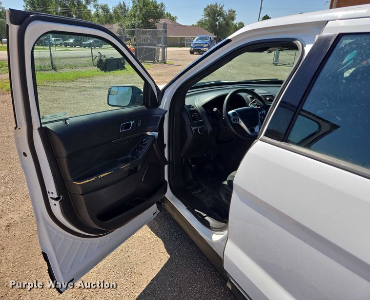 image for item DY0985 2015 Ford Explorer Police Interceptor SUV