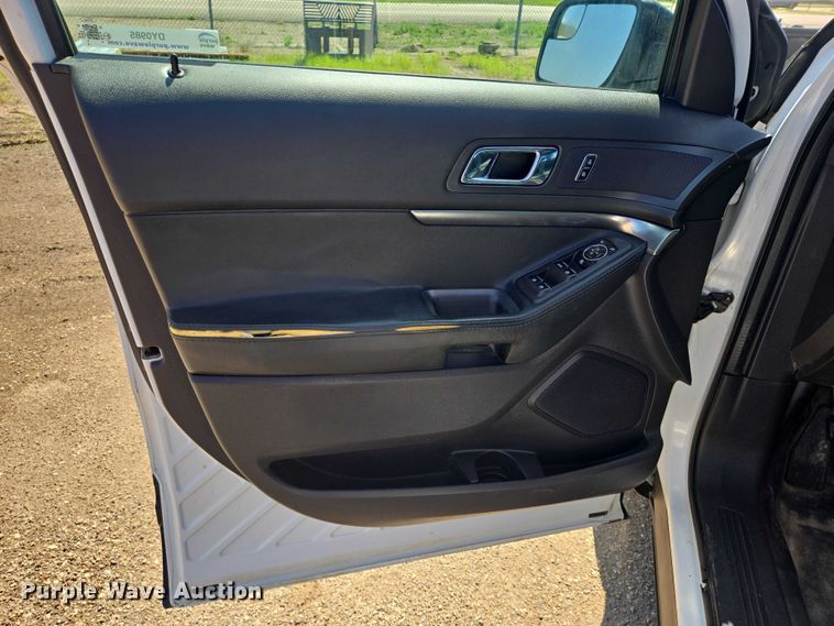 image for item DY0985 2015 Ford Explorer Police Interceptor SUV