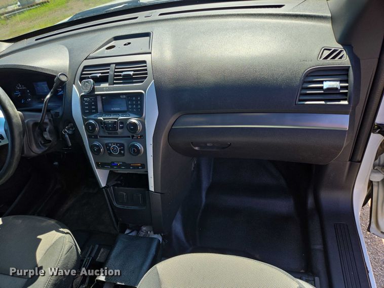 image for item DY0985 2015 Ford Explorer Police Interceptor SUV