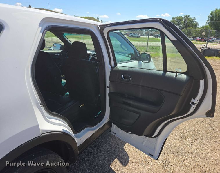image for item DY0985 2015 Ford Explorer Police Interceptor SUV