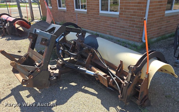 image for item DY0988 2006 Schmidt Wausu 12' W snow plow