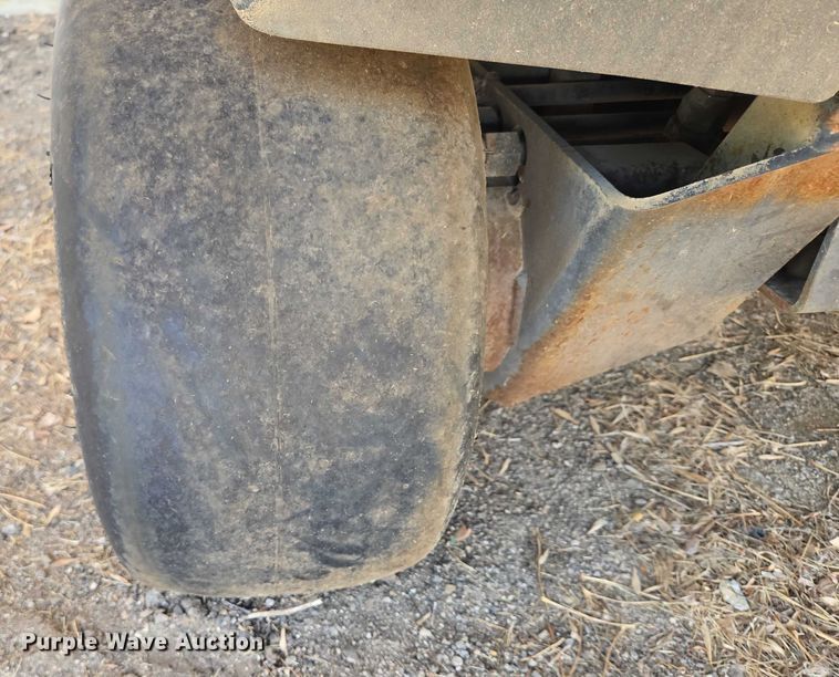 image for item DY0989 (4) lawn mowers