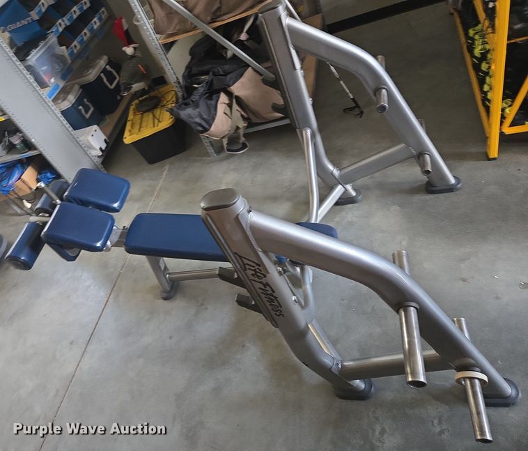 image for item DY0994 Life Fitness SODB-0102-101 bench