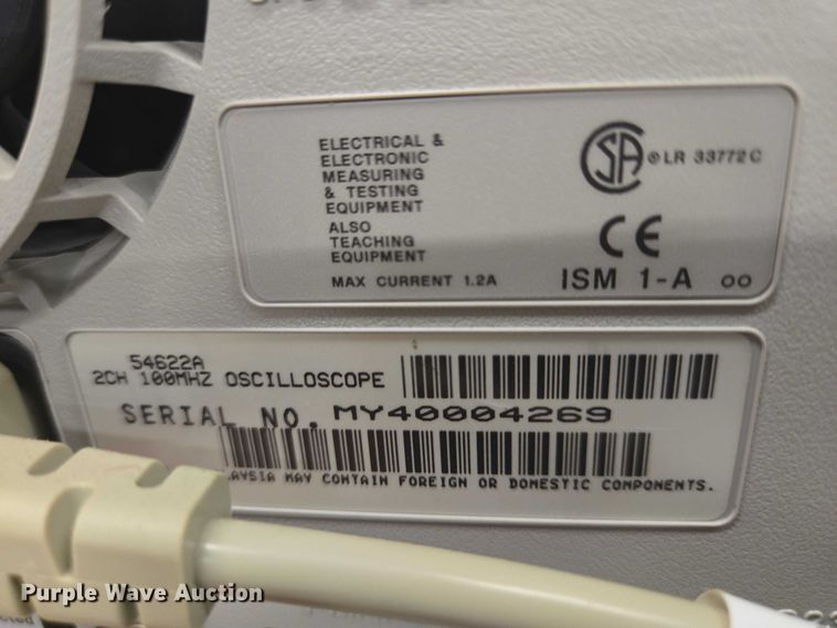 image for item DY0996 Assorted lab equipment