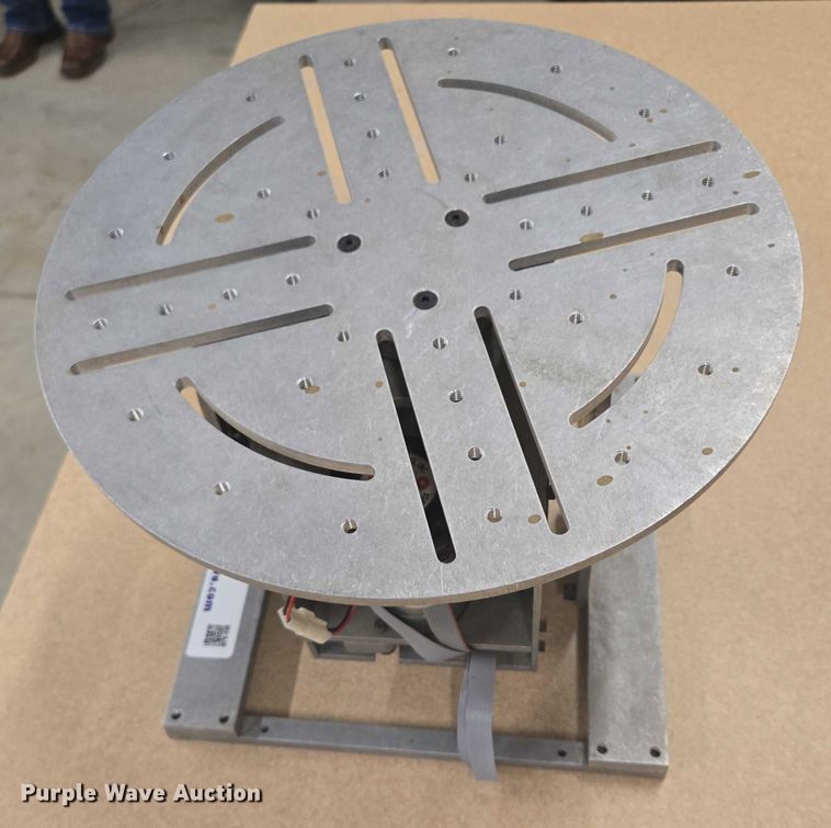 image for item DY0997 Rhino Tilt Carousel tool