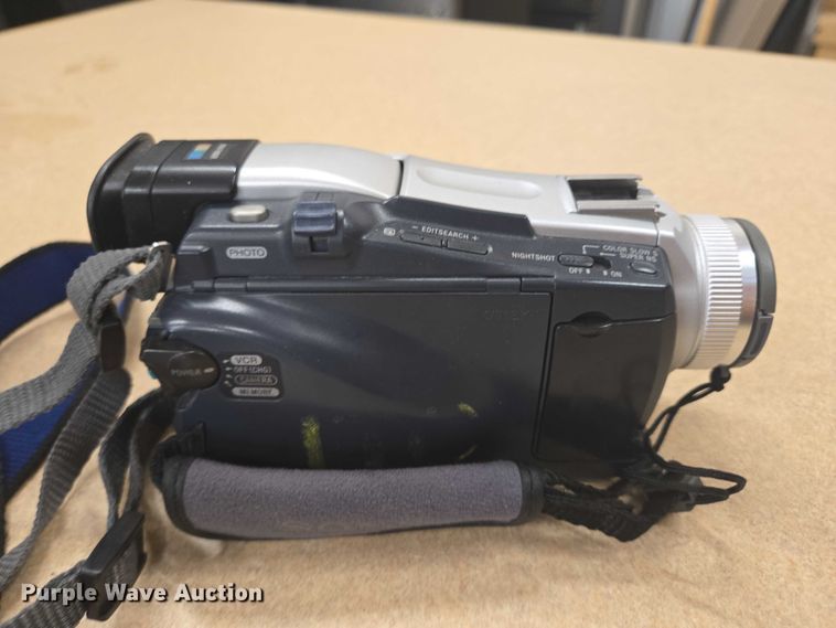 image for item DY0999 Sony 120x digital video camera 
