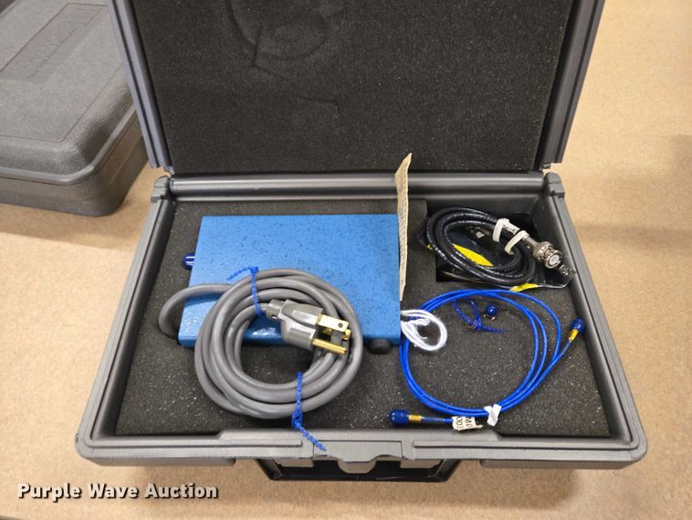 image for item DY1000 (2) PCB Piezotronics 482A power supplies