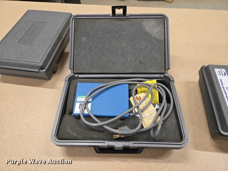 image for item DY1000 (2) PCB Piezotronics 482A power supplies