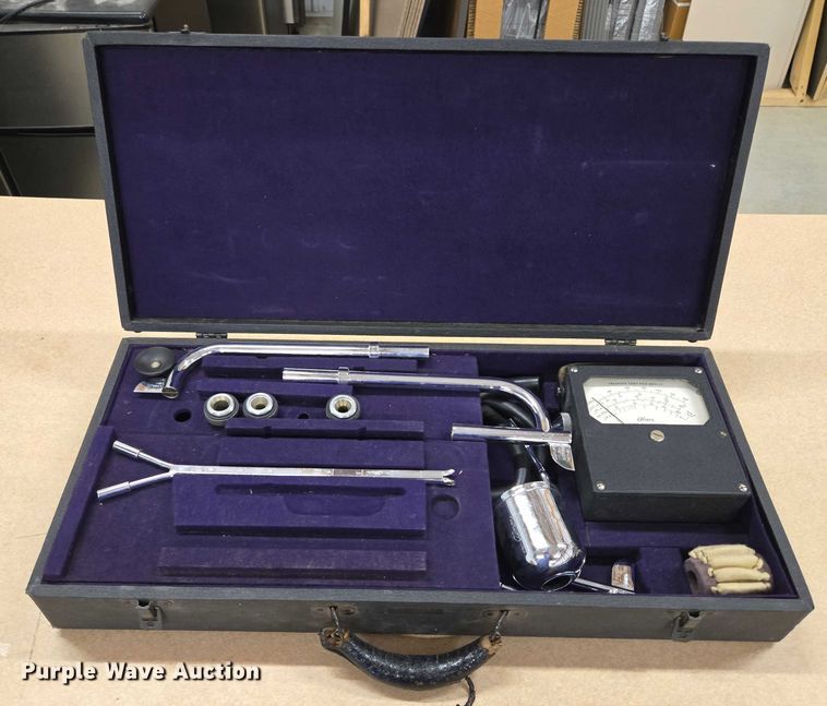 image for item DY1002 Alnor velometer