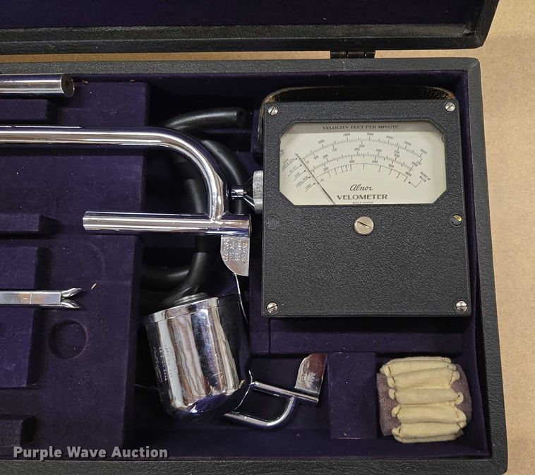 image for item DY1002 Alnor velometer