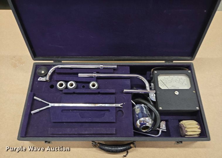 image for item DY1002 Alnor velometer