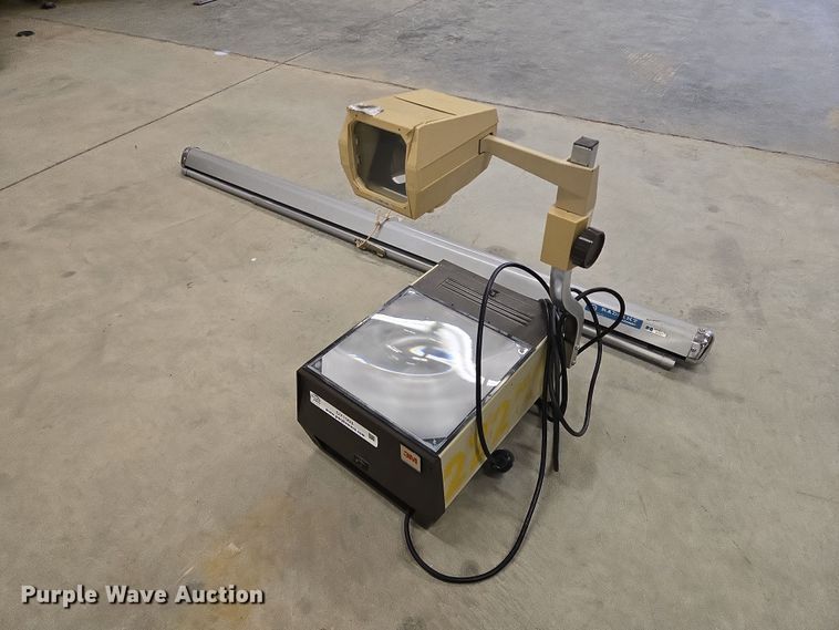 image for item DY1003 3M 313 projector 