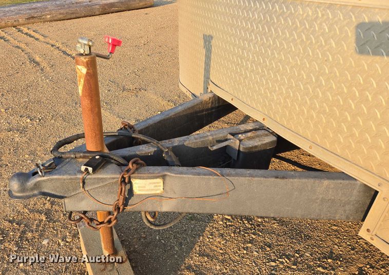 image for item DY1006 1997 Avenger enclosed cargo trailer