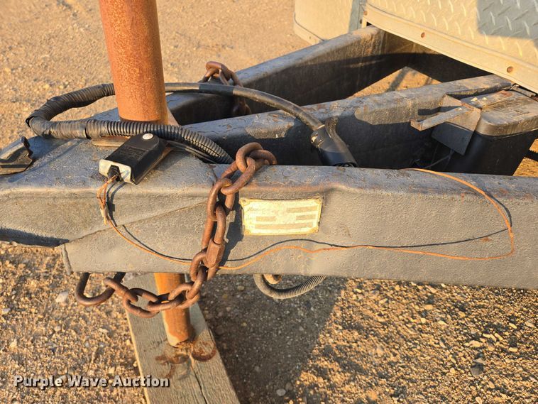 image for item DY1006 1997 Avenger enclosed cargo trailer